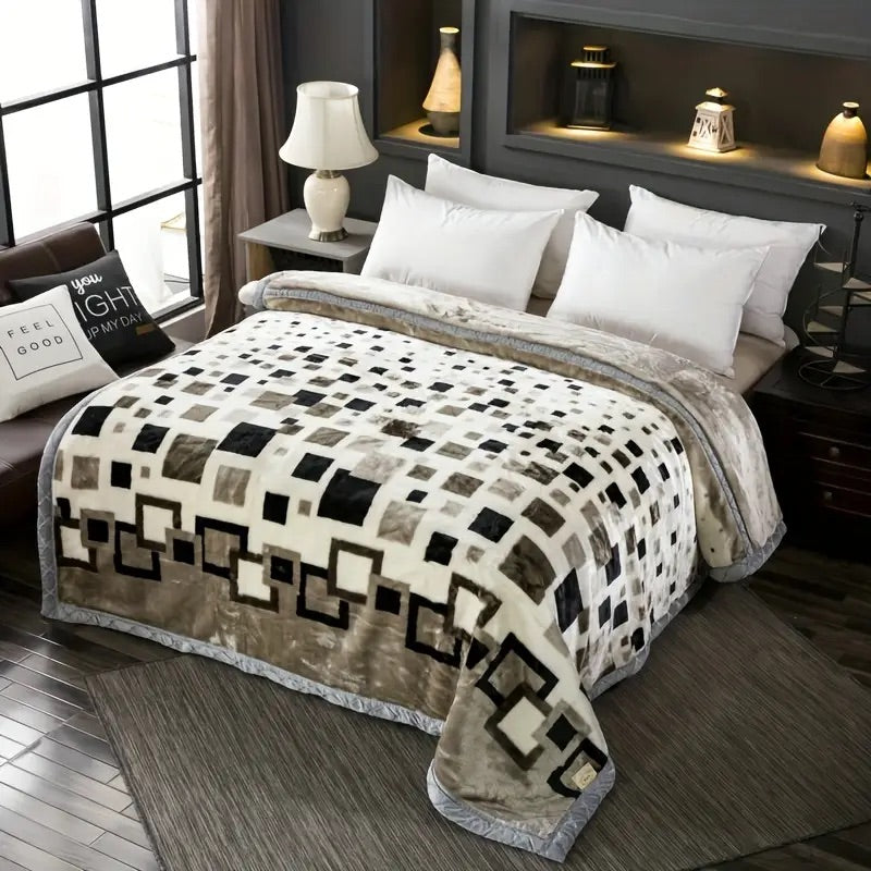 Luxury Mink Velvet Blanket with Geometric Design – Ultra Soft Winter Blanket for Queen Size Bed