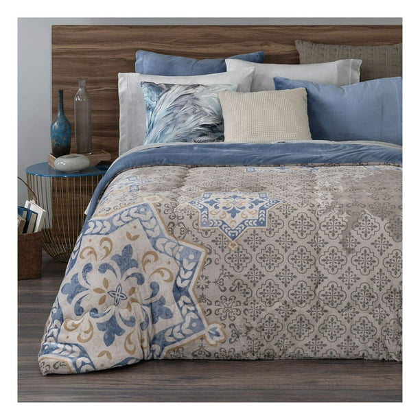 King Size Fleece Comforter Set 205x220 cm – Ultra-Soft Plush Bedding with 2 Pillowcases (50x70 cm), Elegant Pattern Design
