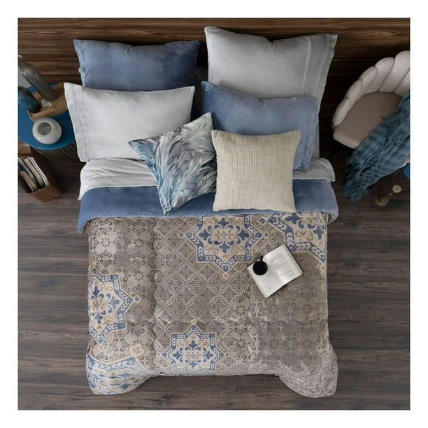 King Size Fleece Comforter Set 205x220 cm – Ultra-Soft Plush Bedding with 2 Pillowcases (50x70 cm), Elegant Pattern Design