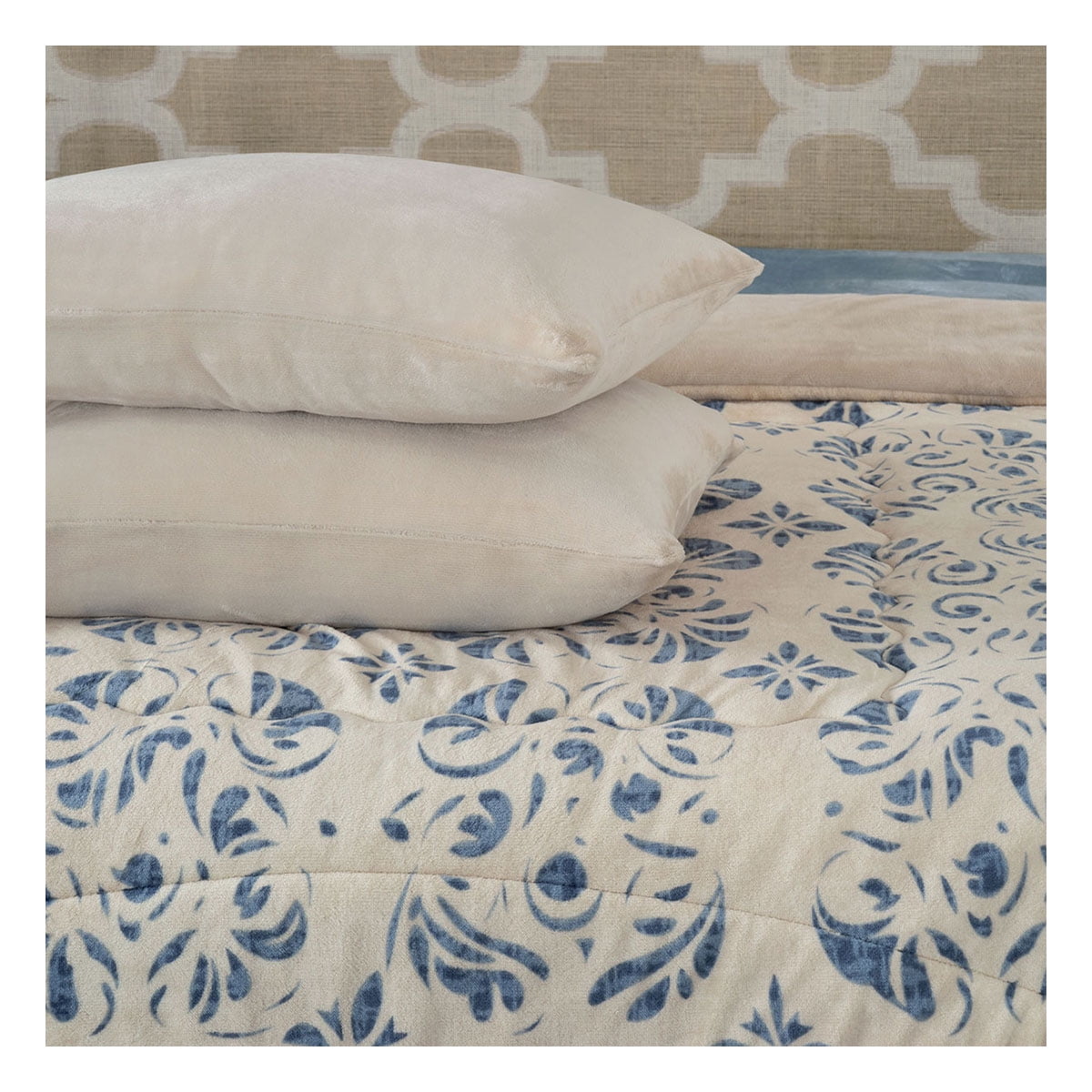 King Size Fleece Comforter Set 220x230 cm – Ultra-Soft Plush Bedding with 2 Pillowcases (50x70 cm), Elegant Pattern Design