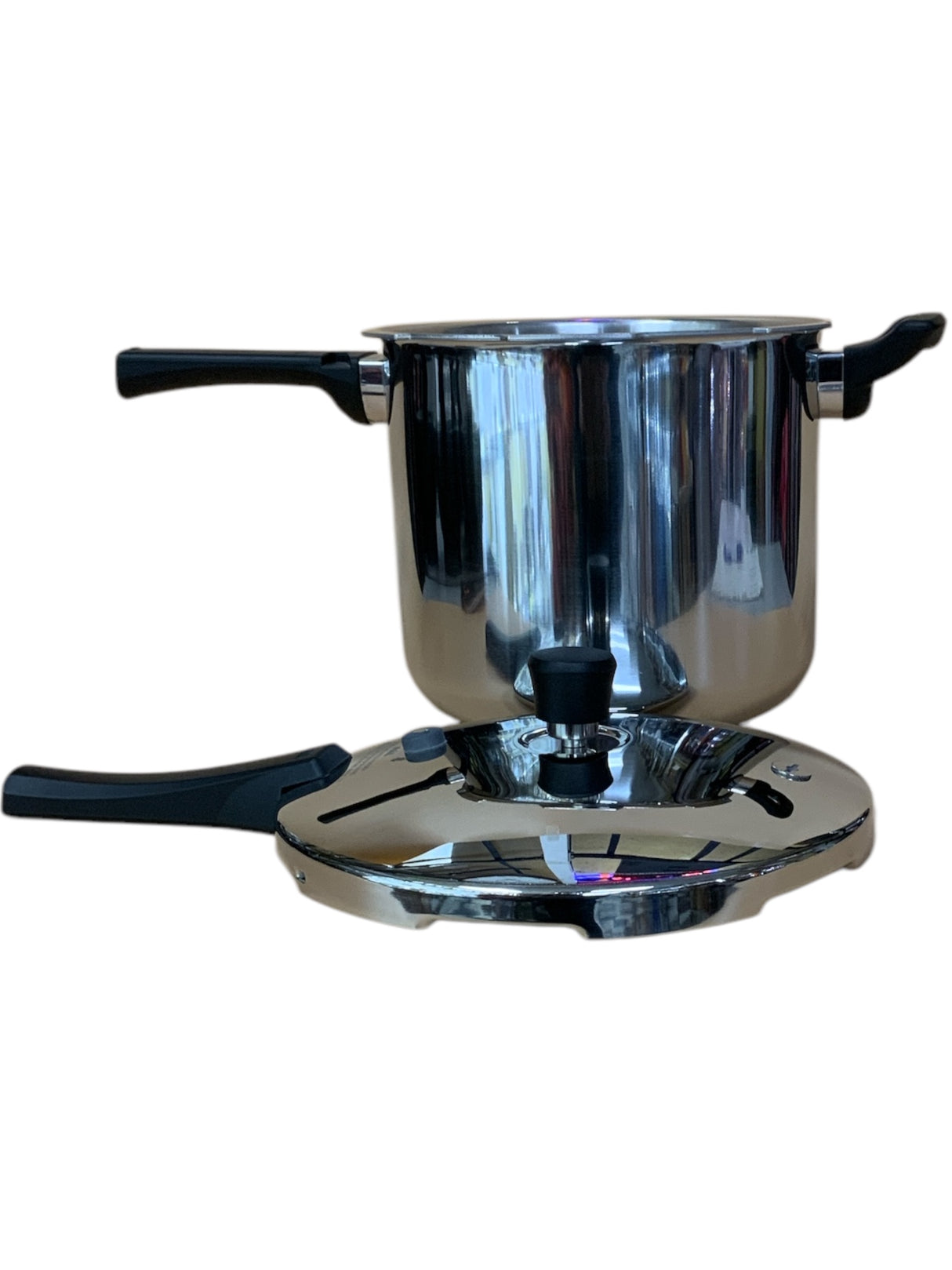 The Versatile Stahl Pressure Cooker for Fast Cooking