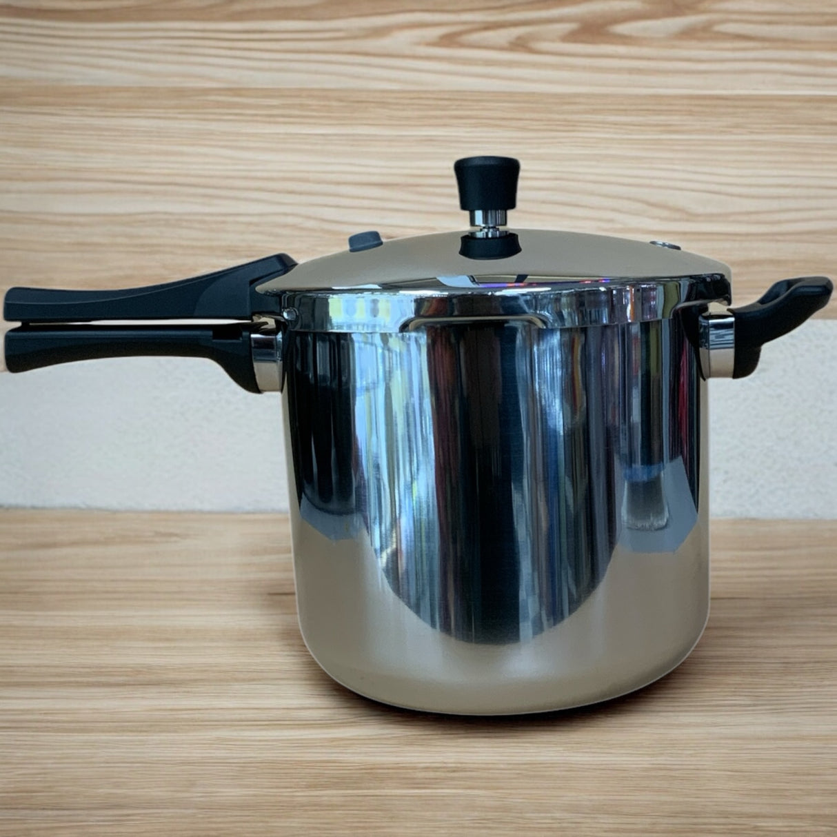 The Versatile Stahl Pressure Cooker for Fast Cooking