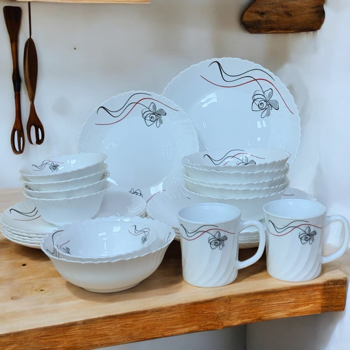 30-Piece Premium Floral Dining Set β Perfect for Daily Meals & Guests