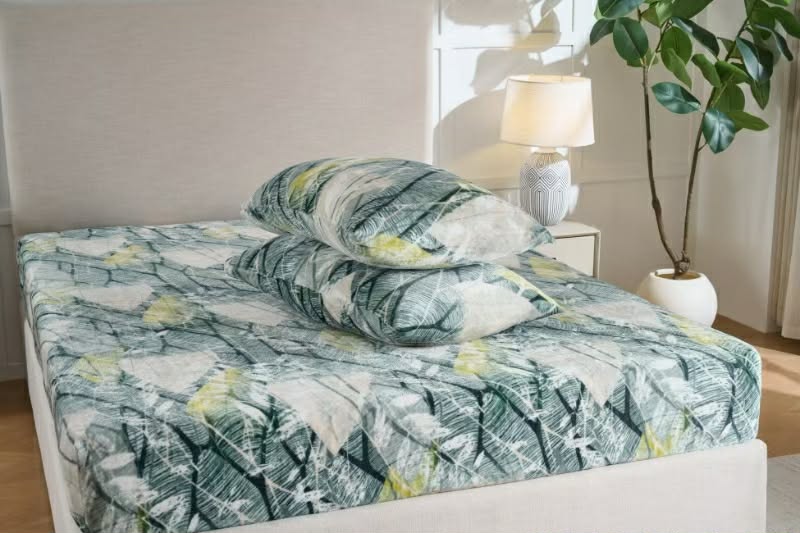 Fleece Flannel Bedsheet Set – Ultra Soft Geometric Leaf Print | King, Queen & Twin Sizes | Deep Pocket Fitted Sheet