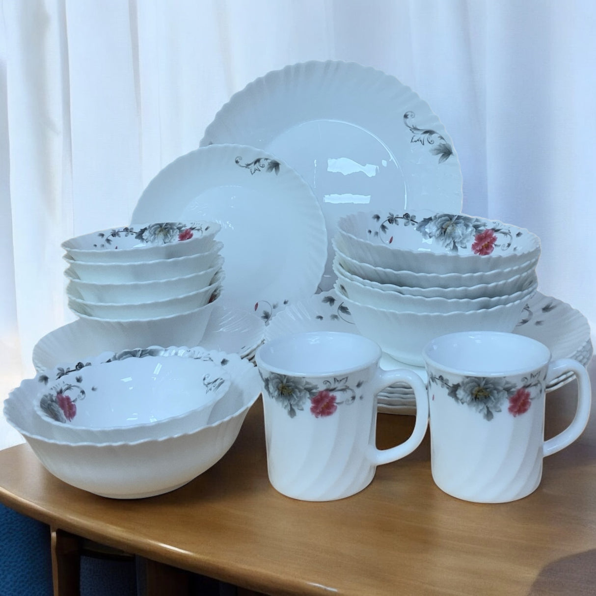 Complete 30-Piece Floral Dinner Set – Everyday to Special Occasions