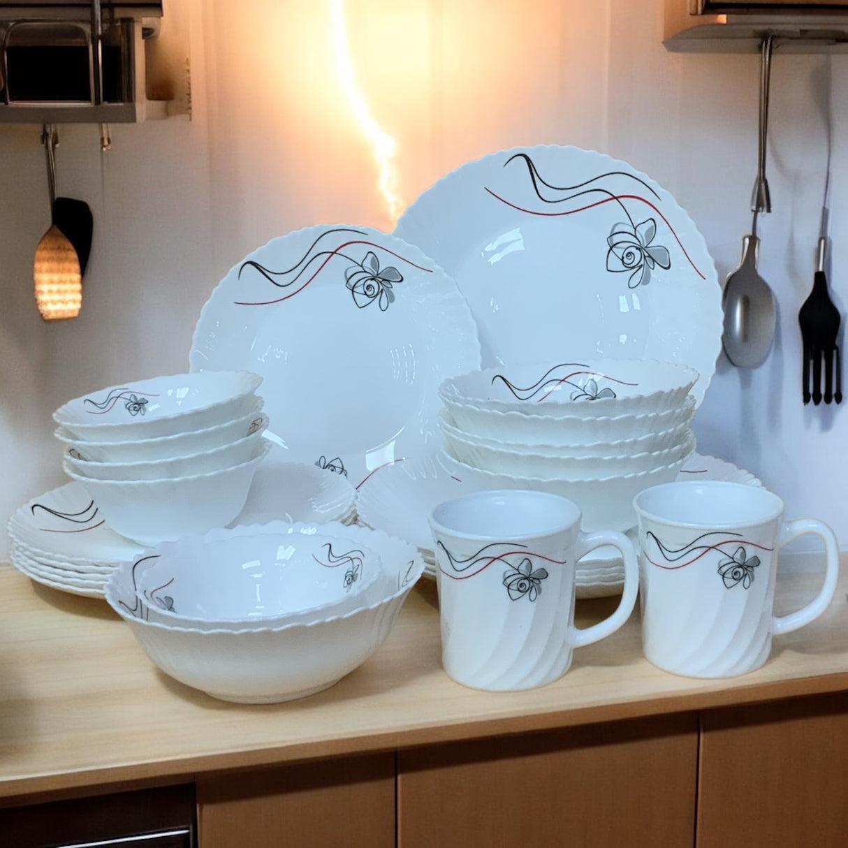 30-Piece Premium Floral Dining Set – Perfect for Daily Meals & Guests
