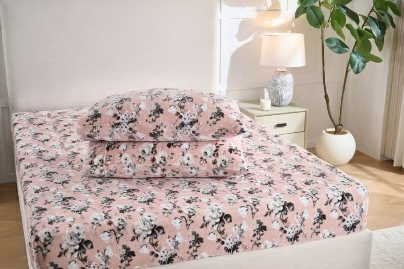 Soft Fleece Flannel Bedsheet Set – Warm, Deep Pocket, Modern Leaf Design Bedding (King/Queen/Twin)