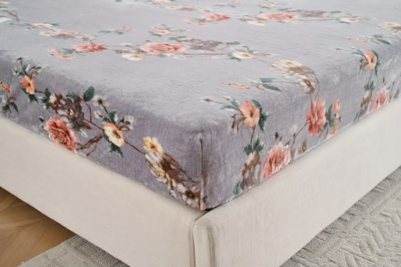 Luxury Floral Fleece Flannel Bedsheet Set – Ultra-Soft Warm Bedding with Deep Pocket Fit (King/Queen/Twin)