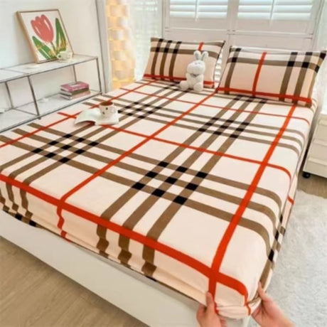King Size  Fleece Fitted Bedsheet Set with 2 Pillowcases – Warm, Cozy & Stylish