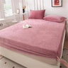 King Size Warm & Soft Fleece Fitted Bedsheet Set – Includes 2 Pillowcases